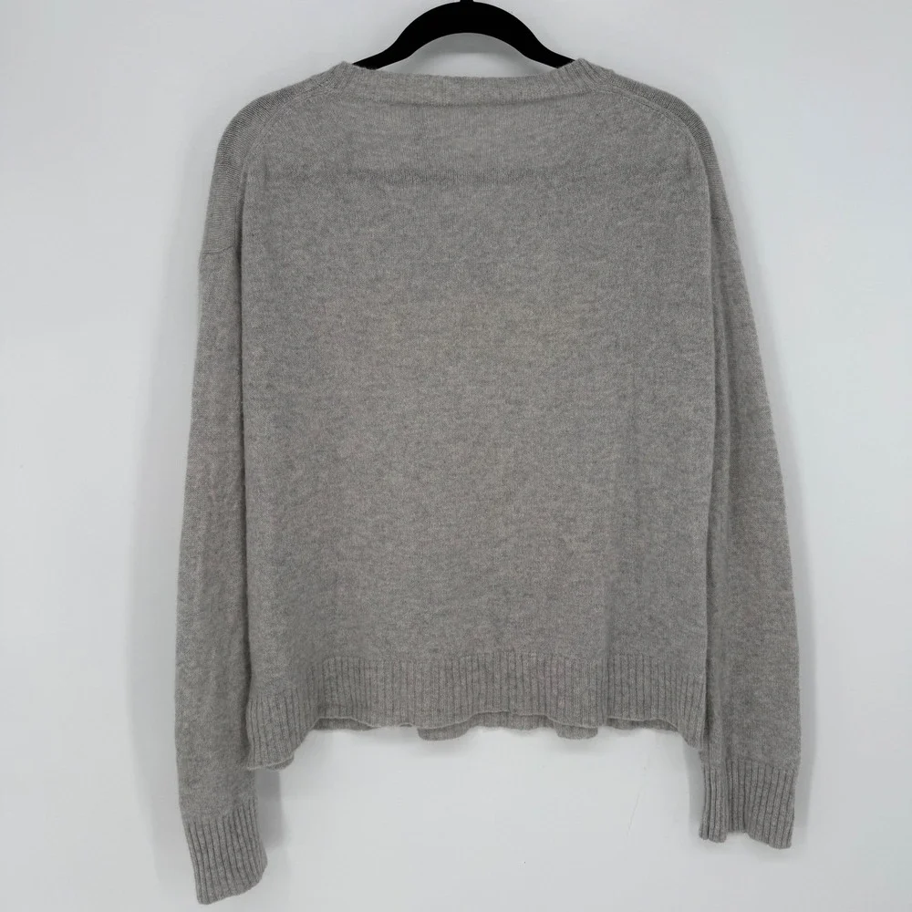 SKULL CASHMERE X SOULCYCLE 'SOUL' CREWNECK‎ CASHMERE SWEATER MEDIUM -- NOTE FLAW